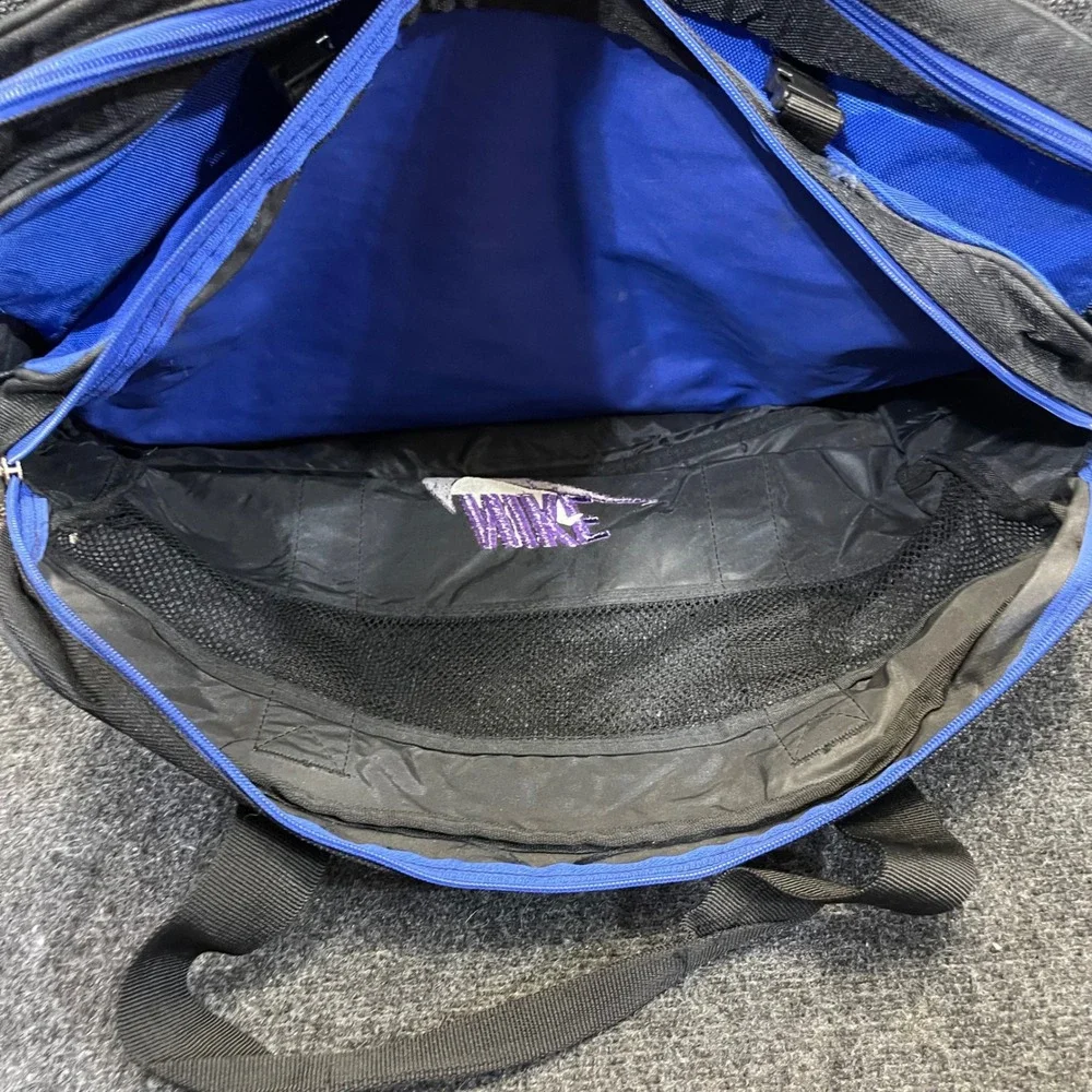 Nike F3-12-03-BTH Black/Blue Vintage Court Tennis Duffel Bag 100% Nylon Gym‎ Bag